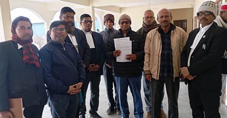 /chuttaa-pashuon-ke-utpaat-se-chutakaaraa-dilaane-ki-maang