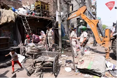 /hindu-fascism-buldozer-aur-bastiyaan