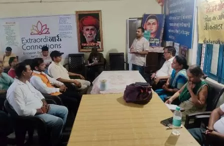 /shikshaa-ka-adhikaar-aur-uttaraakhand-mein-cluster-yojana-par-goshthi