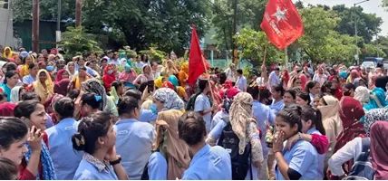 /anchor-panasonik-factory-ke-workers-shoshn-utpidana-ke-khilaaf-sadakon-par
