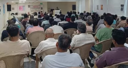 /badhata-faseevadi-khatara-and-hamare-karybhaar-vishay-par-seminar-ayojit