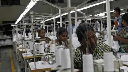 /india-ki-kapada-company-mein-masik-chakra-ke-dard-ko-kam-karane-ke-liye-tablet